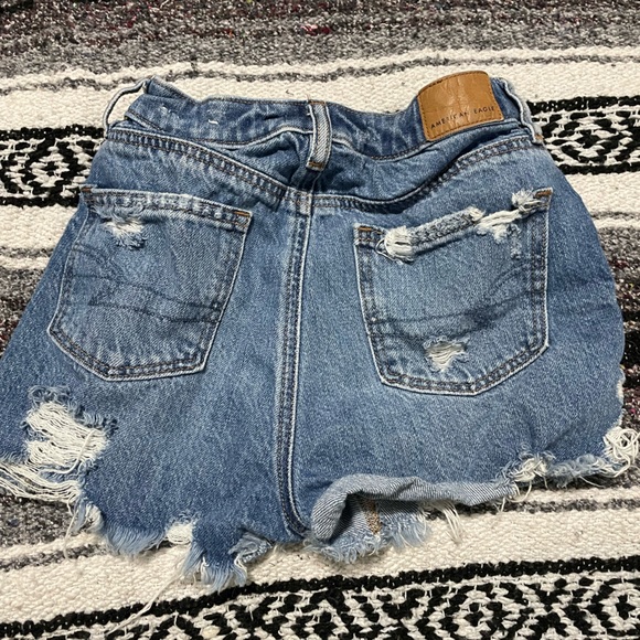Denim American Eagle shorts - Picture 2 of 3